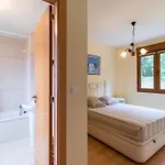 Con Jardin Privado Lägenhet Pesués