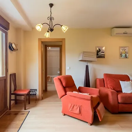Con Jardin Privado Appartamento Pesués