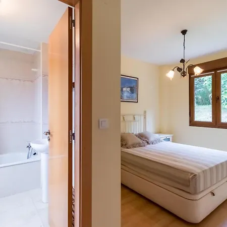 Con Jardin Privado דירה Pesués