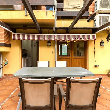 Con Jardin Privado Pesués