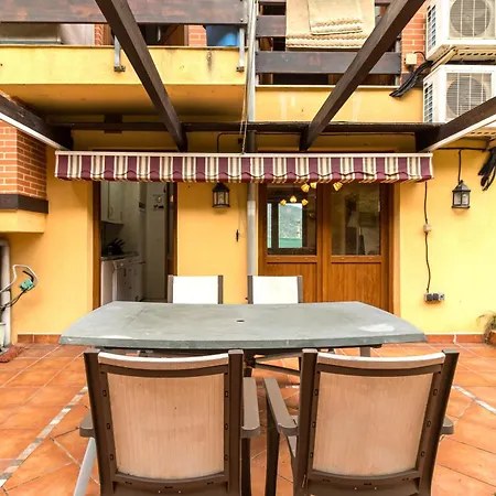 Apartman Con Jardin Privado *