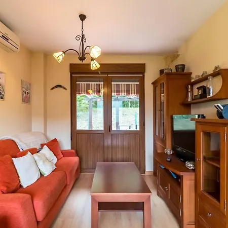 Con Jardin Privado Apartman Pesués